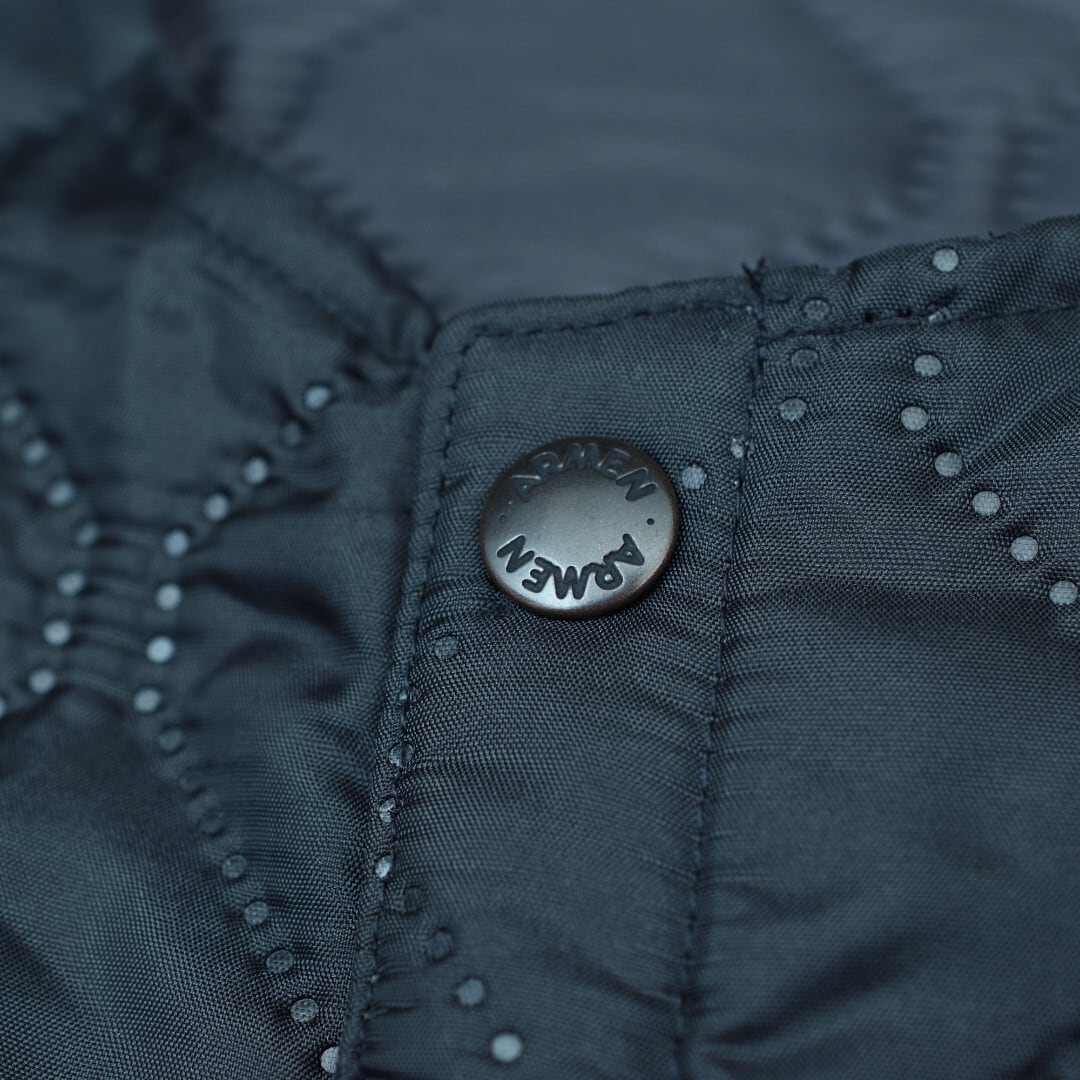 ARMEN アーメン ヒートキルトオーバーサイズノーカラーコート・9997ブラック