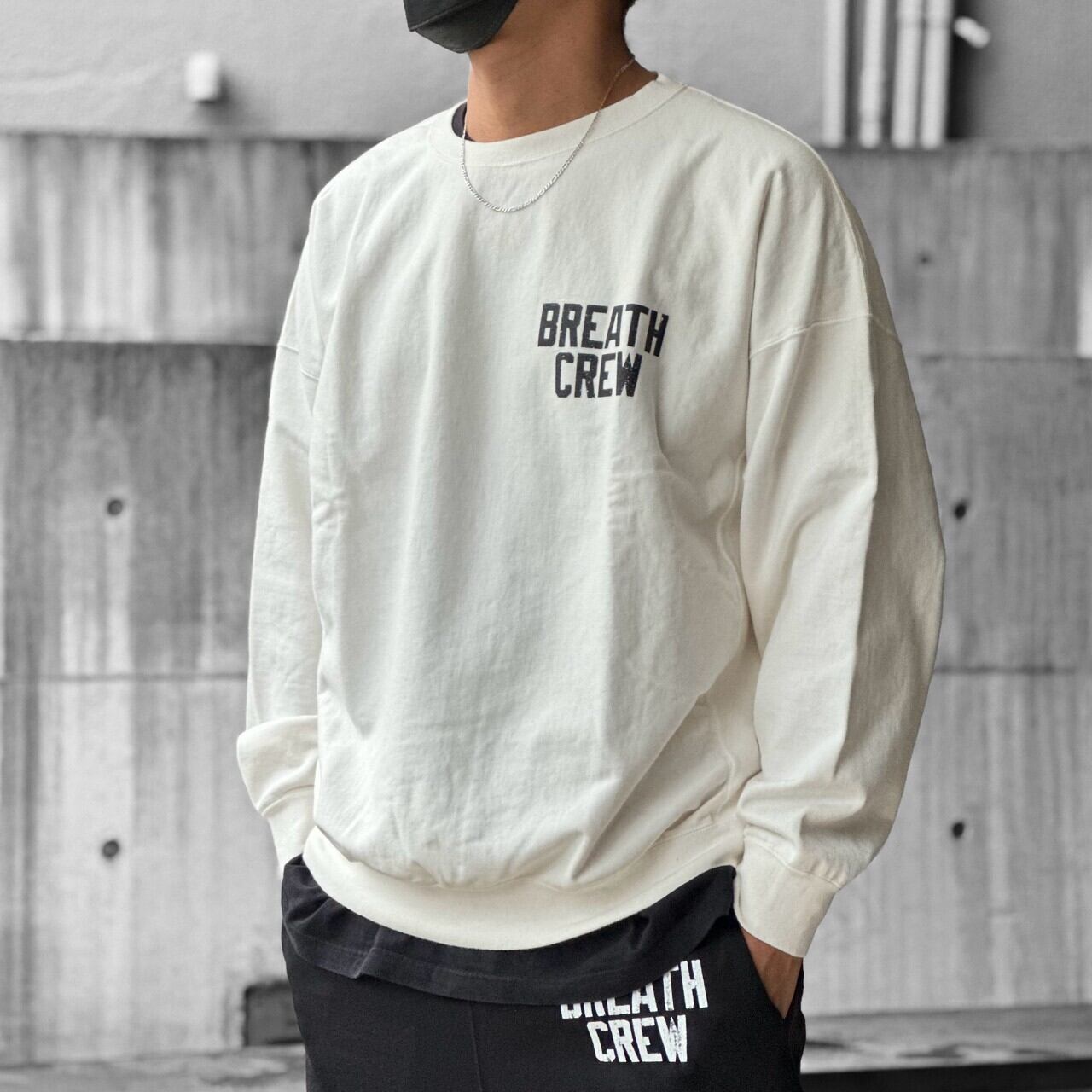 【BREATH】CRACK CREW SWEAT(WHITE/ORANGE) | AYIN