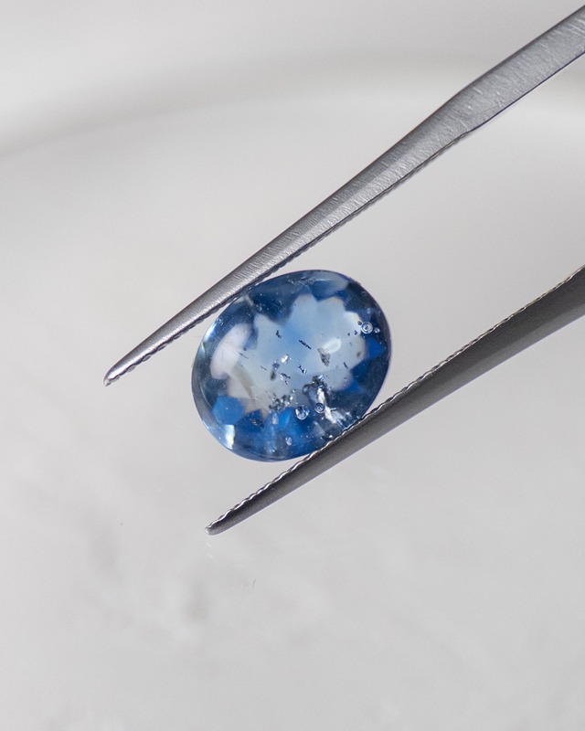 バフトップオーバルカット10×8mm #640【硝子の宝石】箔入