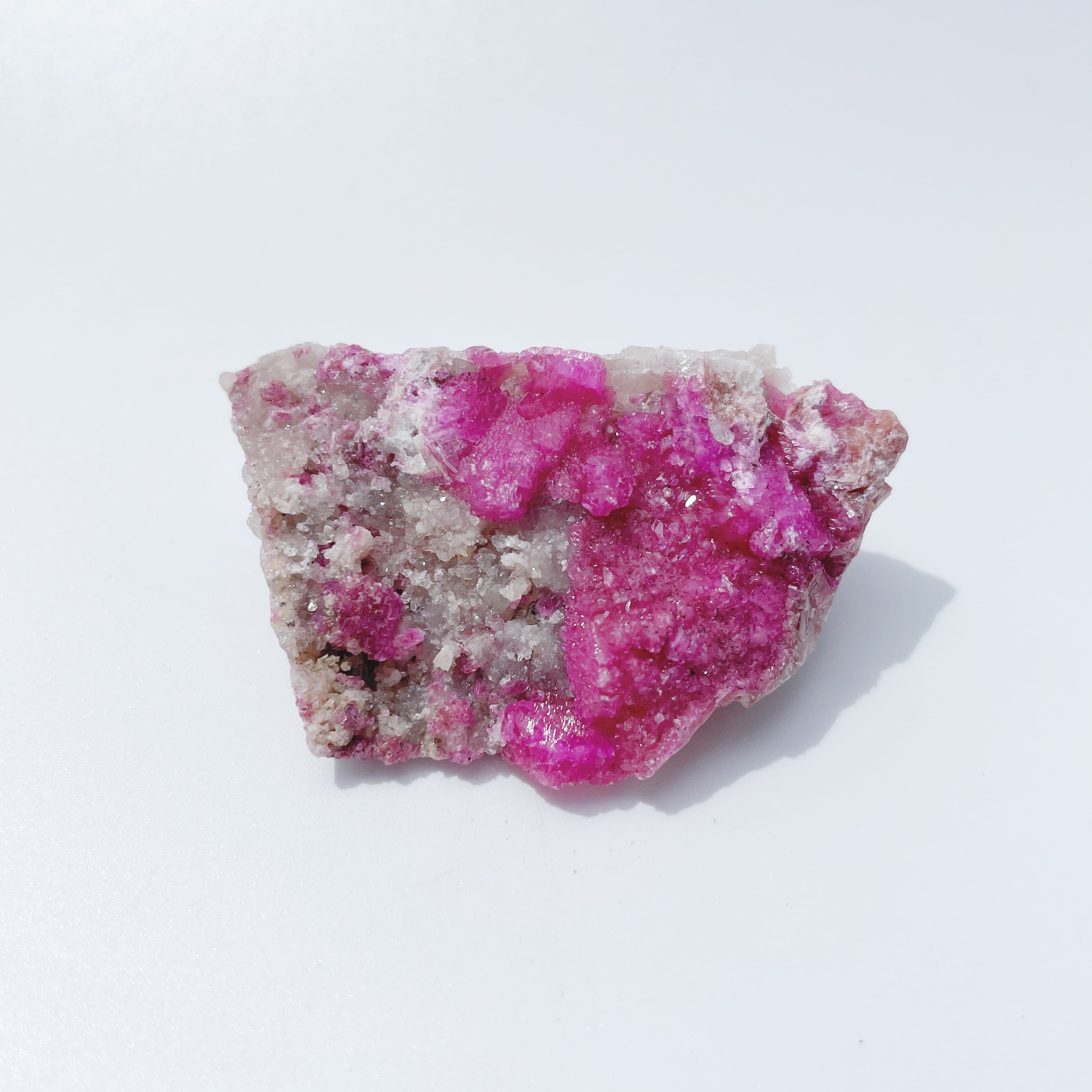 ピンクコバルトカルサイト54 Pink Cobalt Calcite 天然石 鉱物 パワーストーン Kamoku カモク インテリア天然石 鉱物のネットショップ