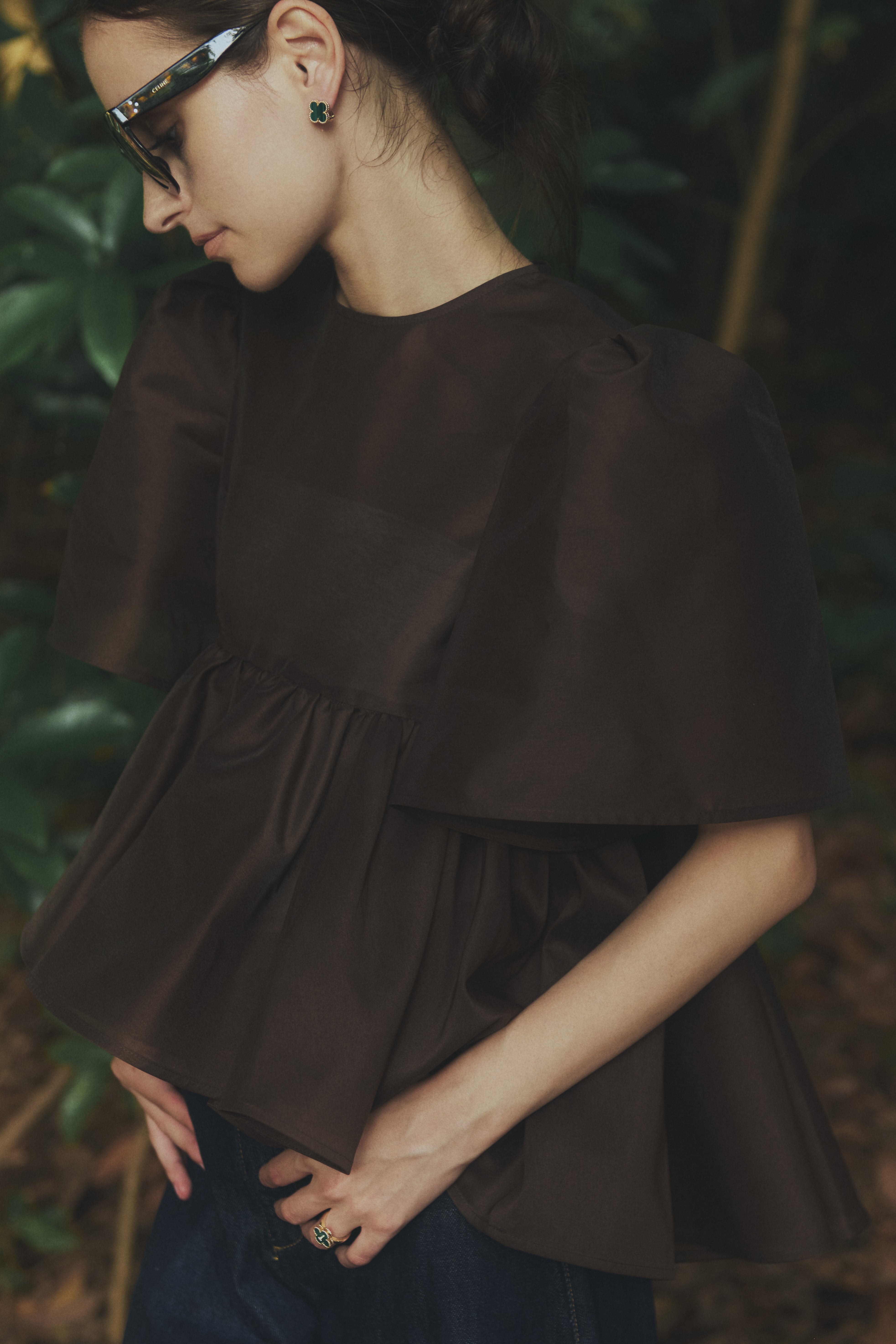 Bell sleeve embroidery blouse | Bluelea