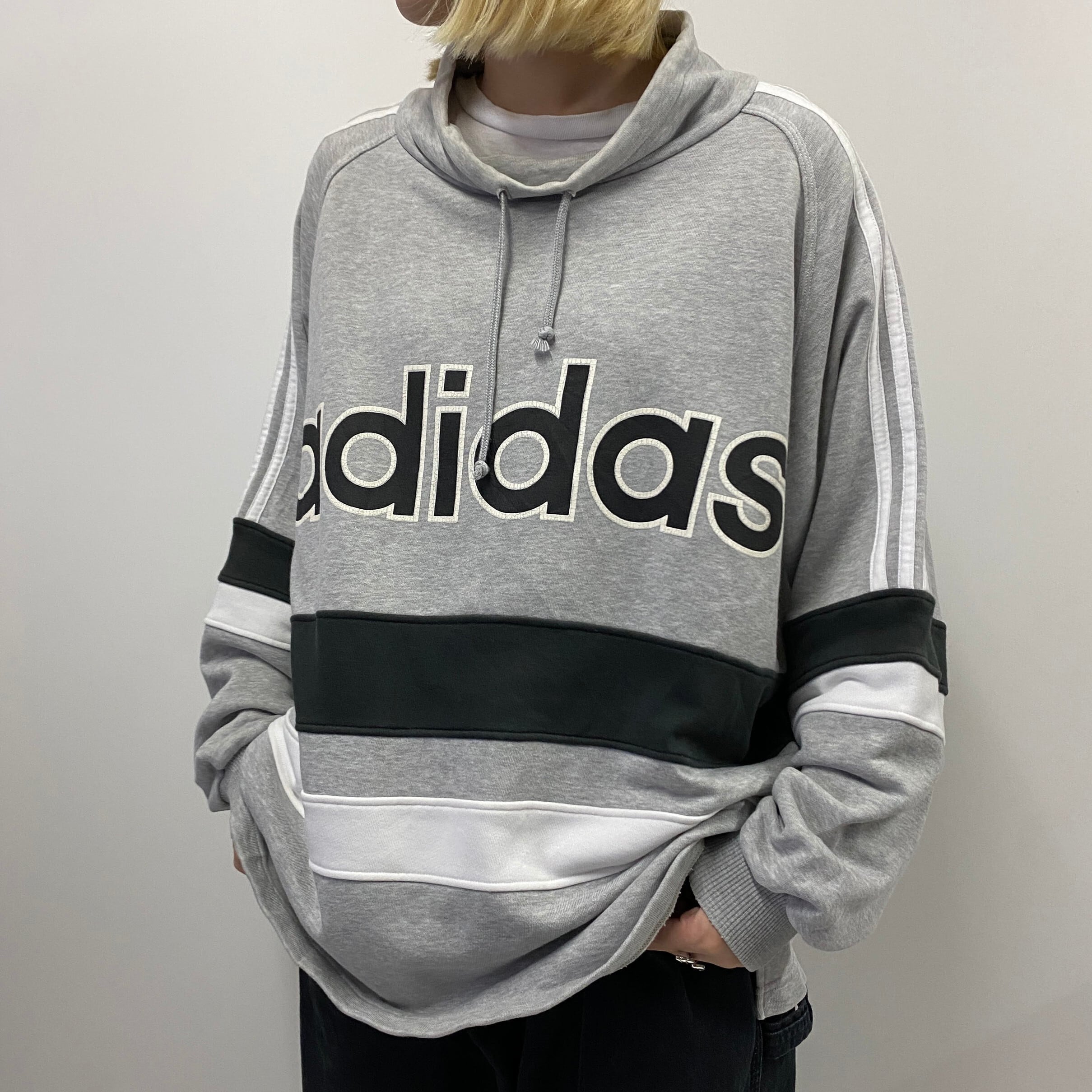 adidas アディダス　デサント　90s スウェット　トレーナー　ヴィンテージ