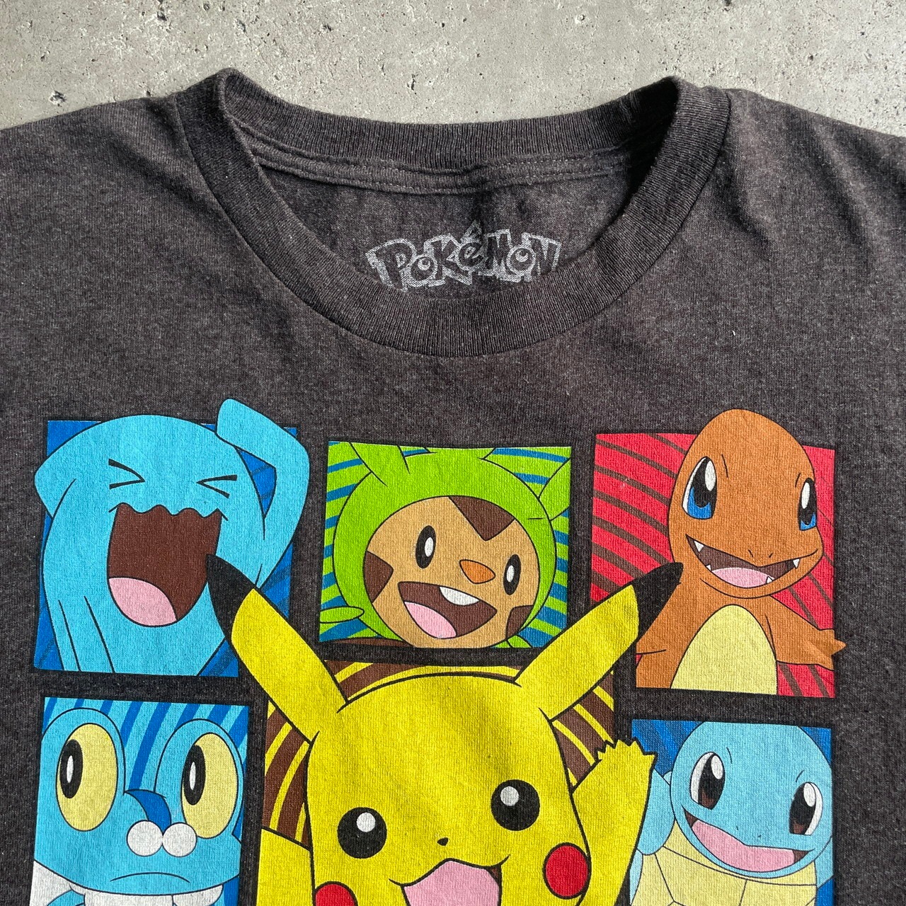 POKEMON ポケモン ピカチュウ キャラクタープリントTシャツ メンズS 