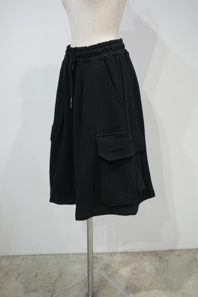 SWEAT HARF PANTS  (BLACK) 2502-42-50