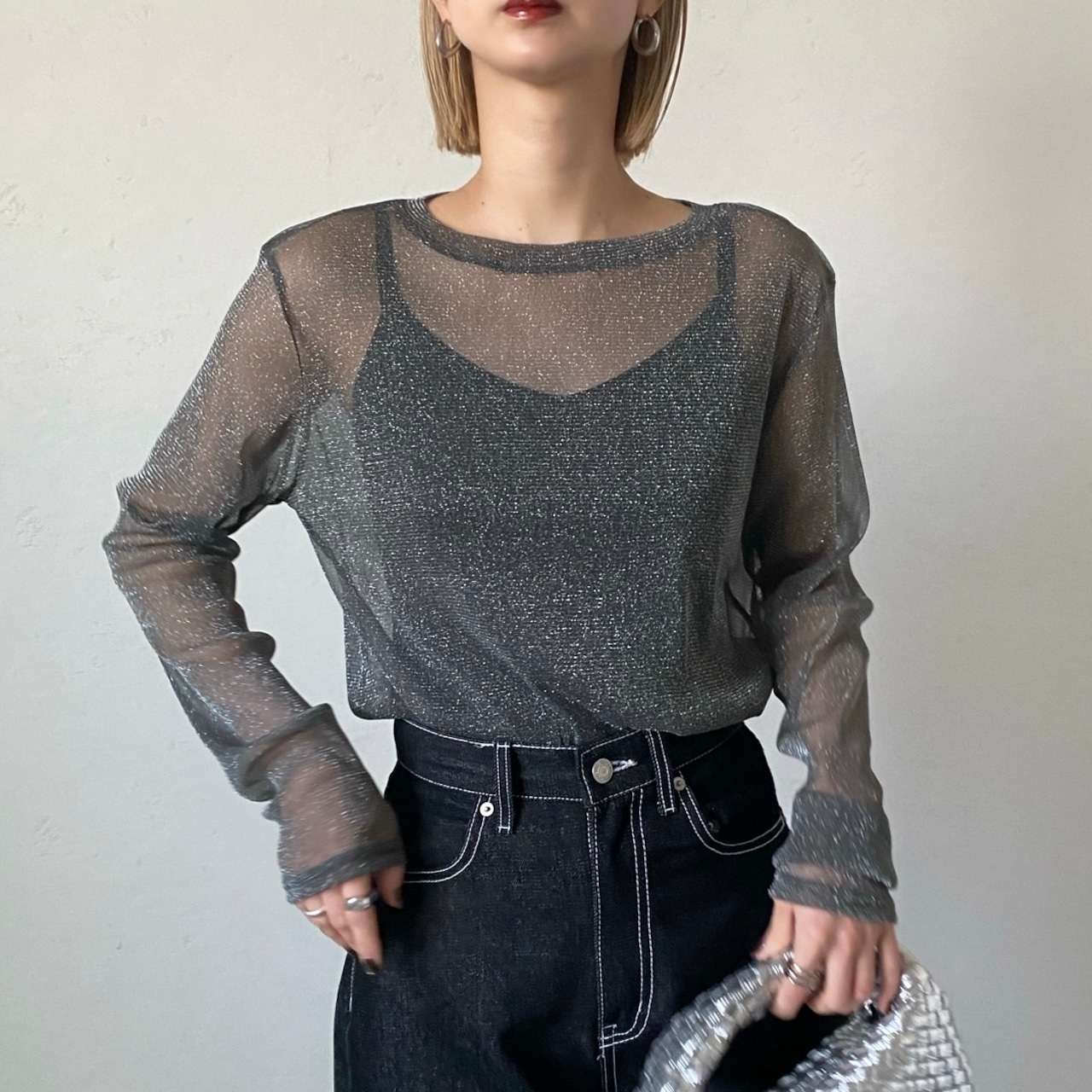 glitter sheer crewneck tops/gray