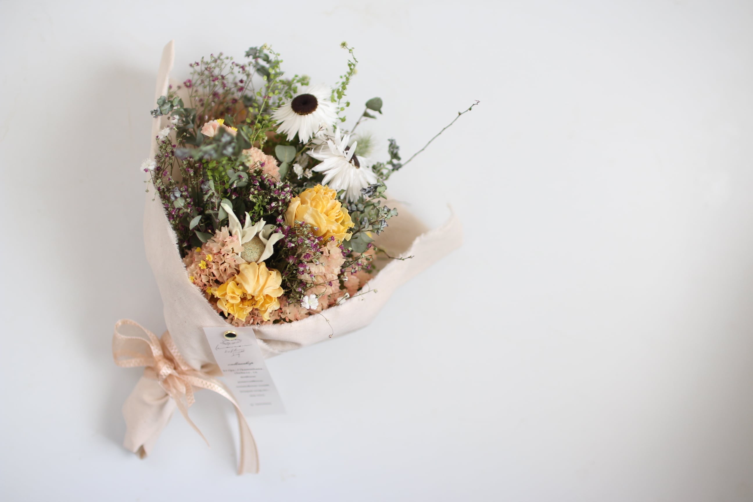 価格 交渉 送料無料 クーポン利用で40 Off送料無料 ドライフラワー 花束 ブーケ かすみ草 母の日 プレゼント 花 スターチス 花材 バラ スイーツ チョコ以