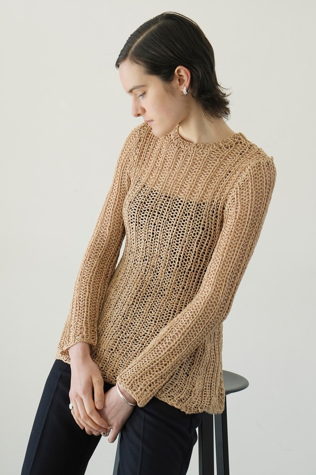 CLANE BACK SLIT CROCHET KNIT TOPS -BEIGE- | Chapel