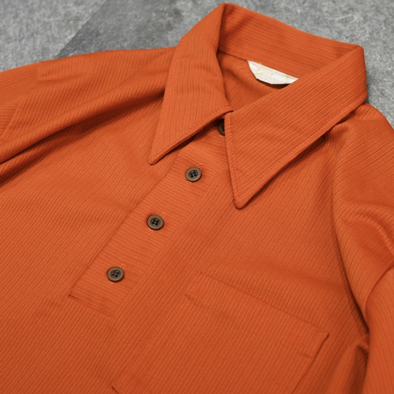 70's design pullover shirt orange