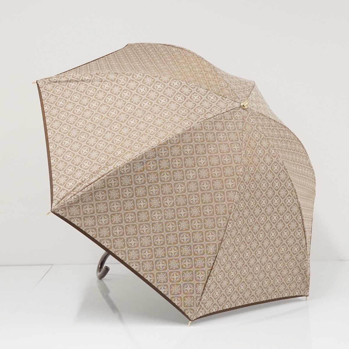 日傘 Aquascutum アクアスキュータム USED品 晴雨兼用 サマーシールド