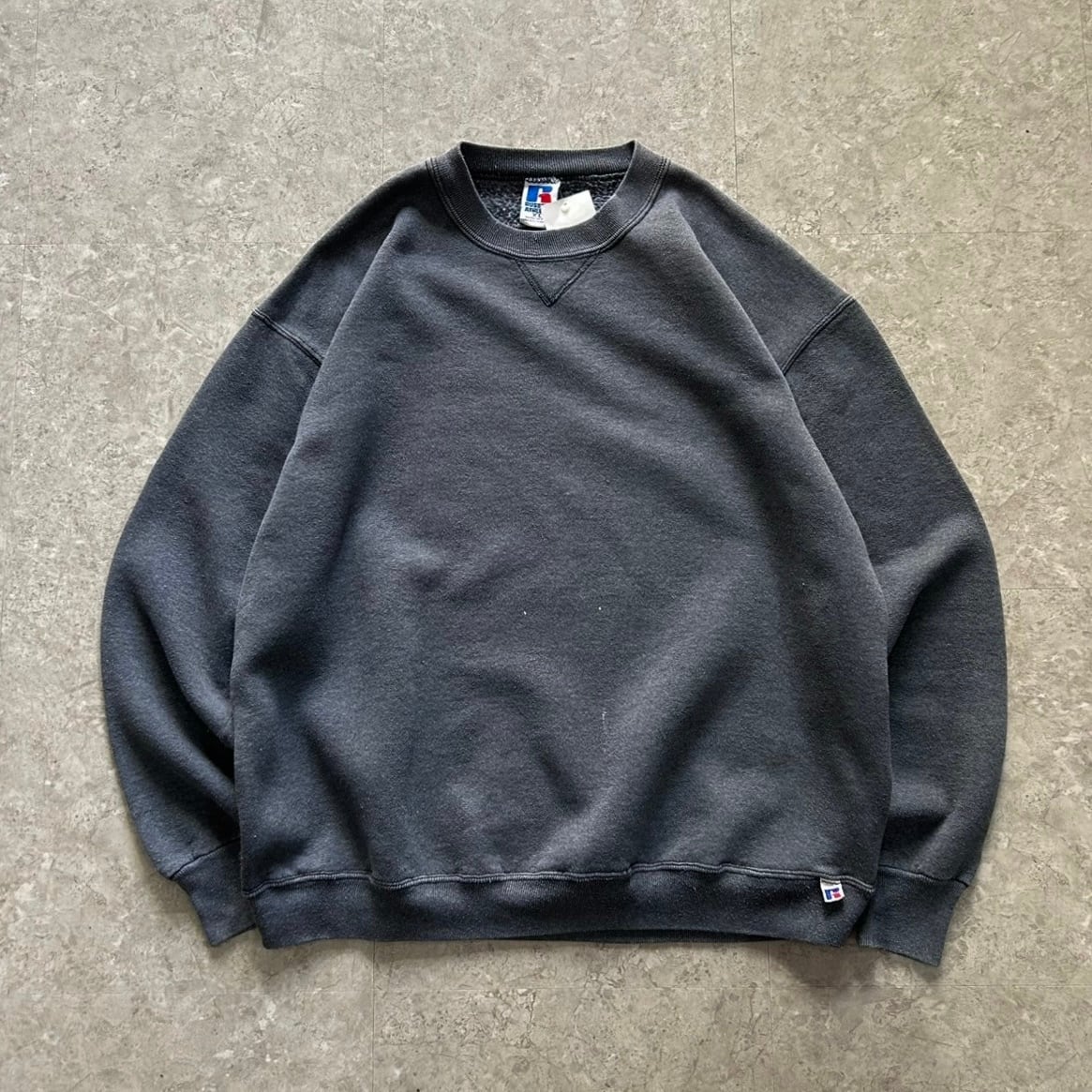 90s RUSSELL ATHLETIC V gusset sweat "charcoal gray"【仙台店】