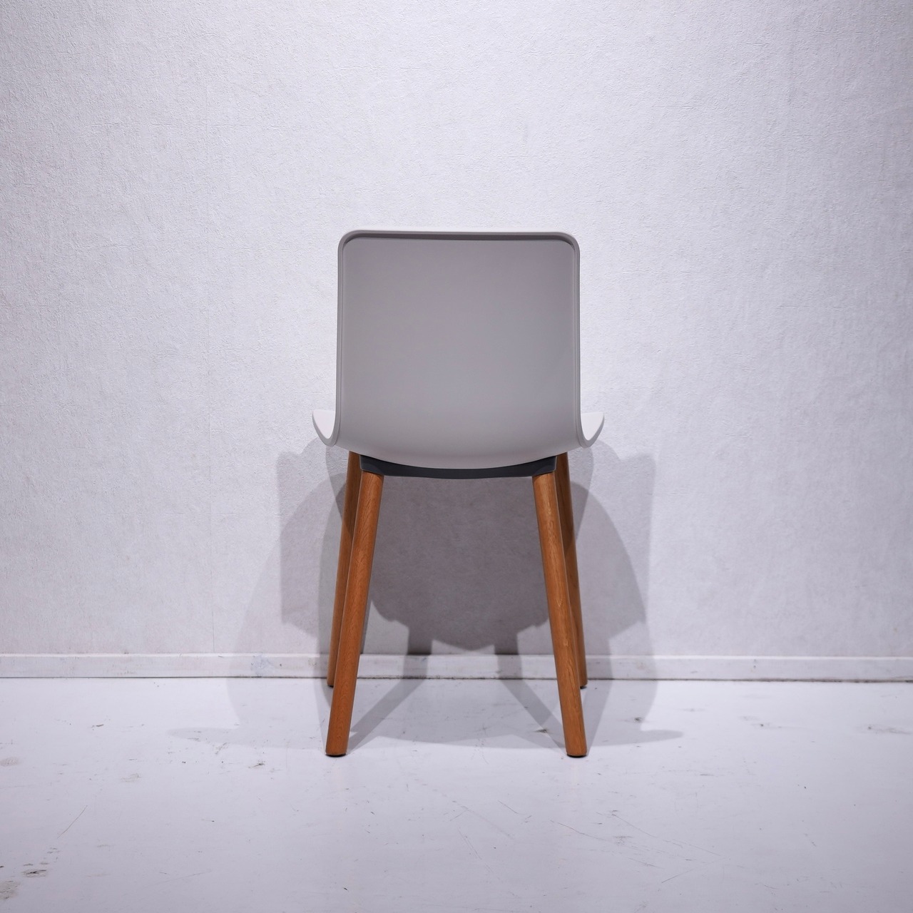 Vitra HAL Wood / 北欧 名作 デザイナーズ ヴィトラ ハルウッド チェア ライトグレー / SEMPRE Jasper Morrison（B&B Italia/Magis）