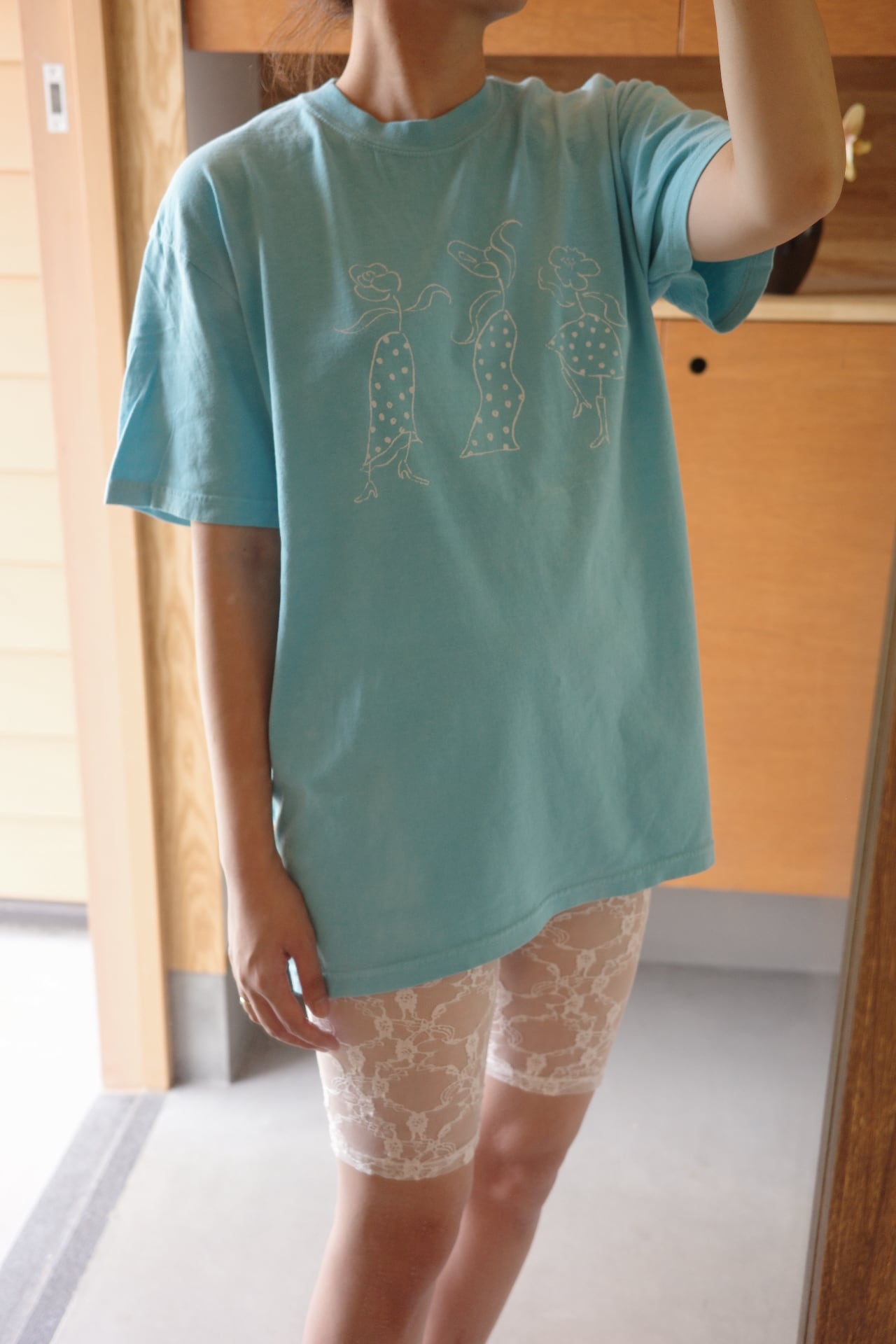MADDIE x LITTERA Tshirt-Blue