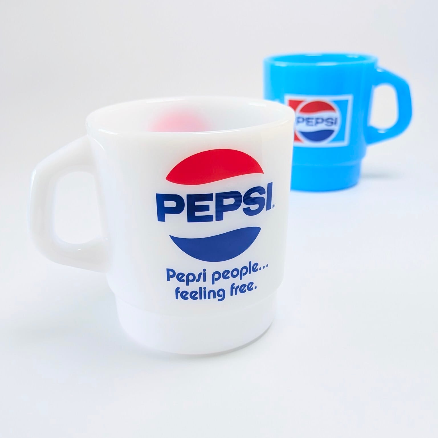 ♧【 STACKING MUG / スタッキングマグ   積み重ねられるマグ  】 PEPSI（ペプシ）ミルキーWHITE / プラスティックマグ / ミルキーマグ〚アメリカン雑貨 アメトイ〛