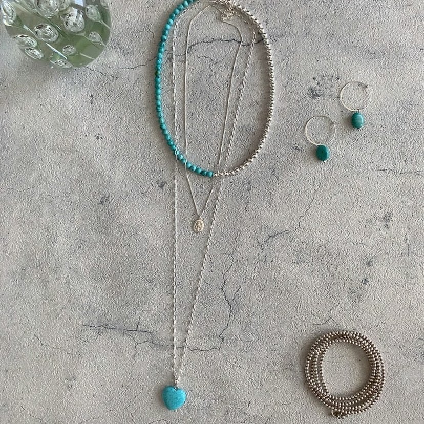 ターコイズ×シルバーボールネックレス | 上品なアクセサリー