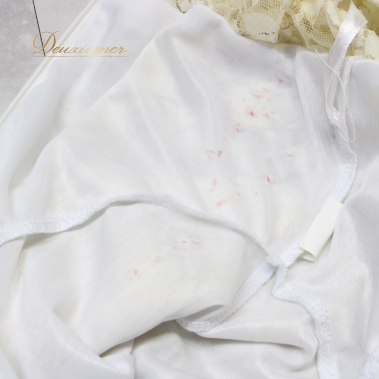 社交ダンス 衣装 スタンダード ドレス ワンピース パーティドレス prima boutique プリマブティック ホワイト系 花柄 バラ 薔薇 ゴールド系 レース オフホワイト エレガント 洗練 ボリューム 二重スカート 伸縮性 フリーサイズ ナイロン素材 結婚式 お呼ばれ フォーマル ダンスパーティー レディース 着こなし コーディネート 安心の品質