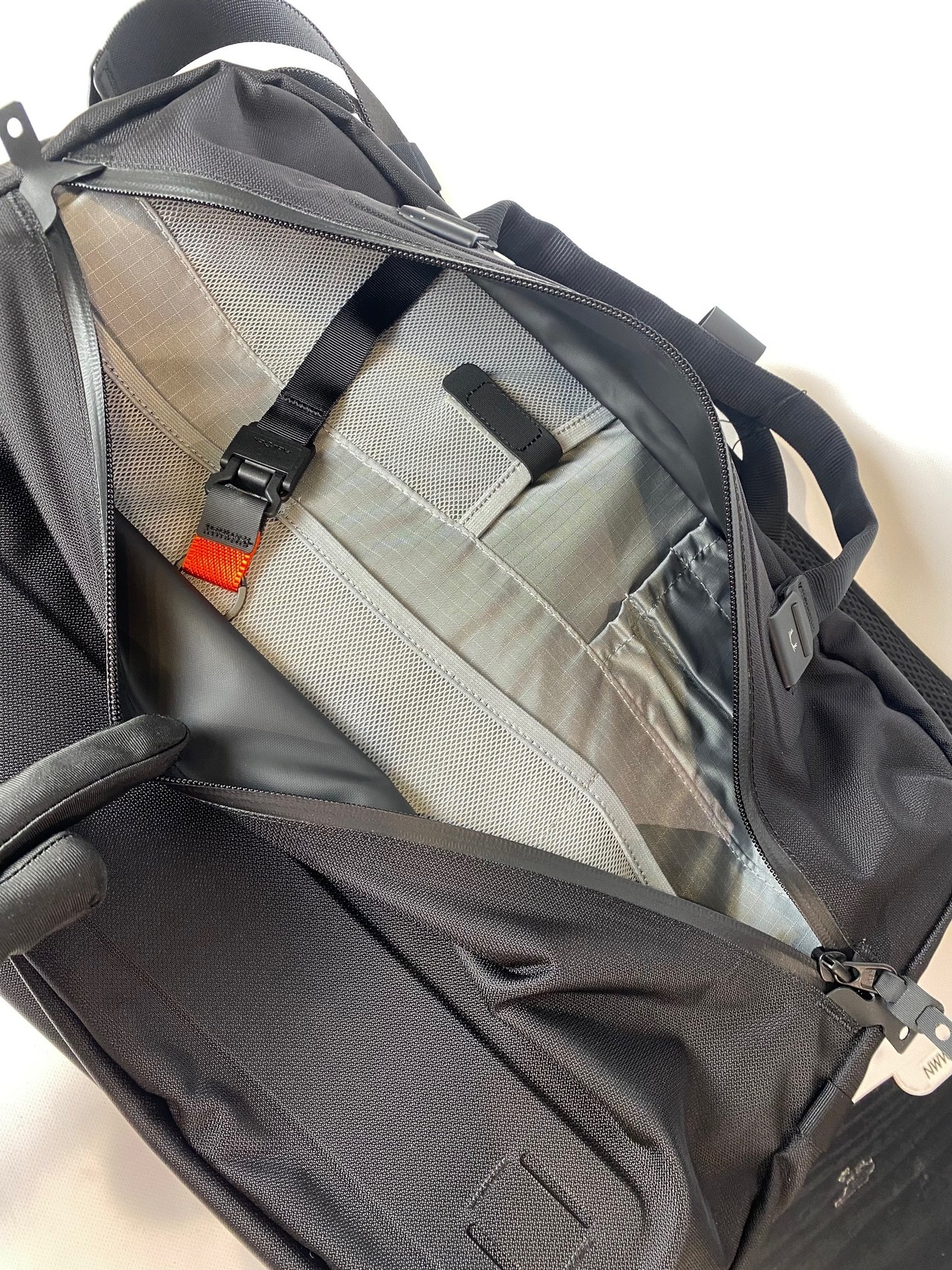 ブラック・エンバー メンズ ビジネスバック FORGE-SB-BLACK