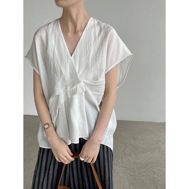 front-twist V-neck blouse