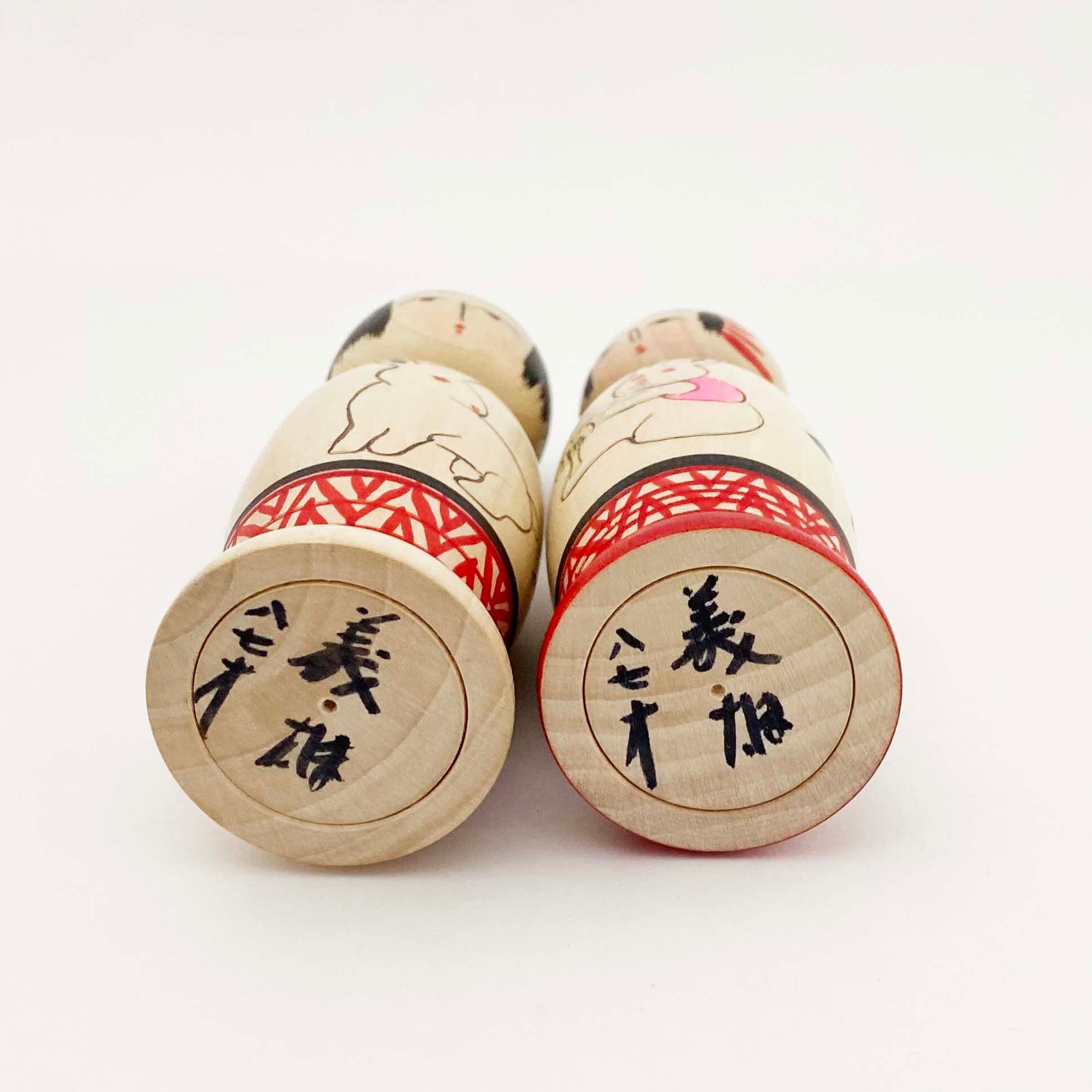 うさぎ抱っこ こけし（遠刈田系 / 小笠原義雄工人）