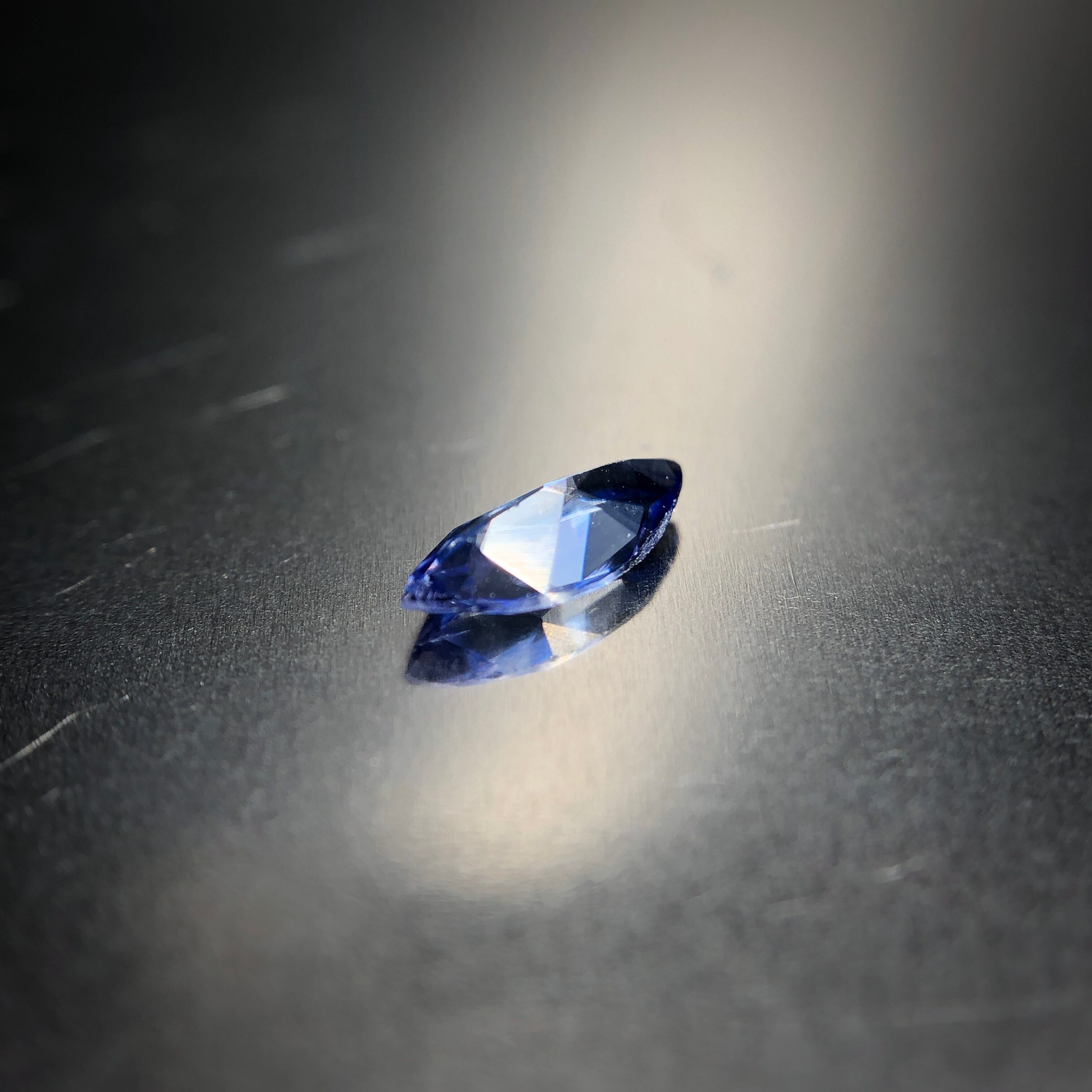 お求めやすく価格改定 クールな青にファイアの煌めき 0 07ct 天然 ベニトアイト リング レディース 246 Epmhv Quito Gob Ec