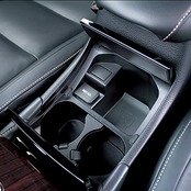 槌屋ヤック(Tsuchiya Yac) 車種専用品 トヨタ 60系 ハリアー 専用 増設ソケット コンソール 電源BOX 長さ17.6×幅13.2cm SY-HR2