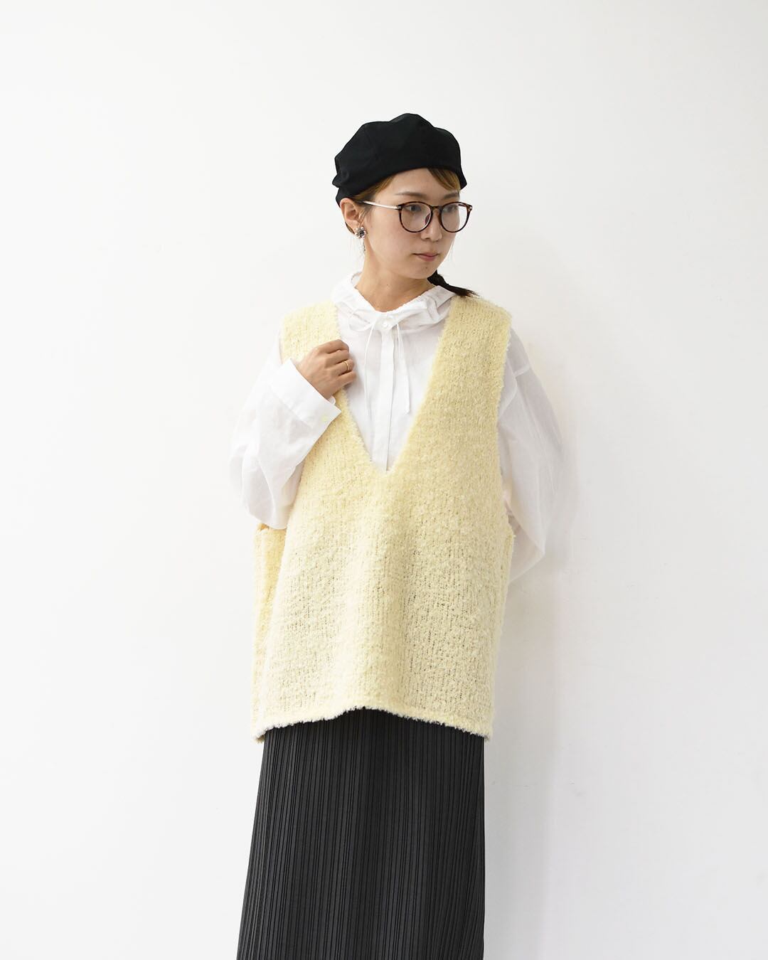 mizuiro ind [ミズイロ インド] hairly V neck vest [3-220095] へ