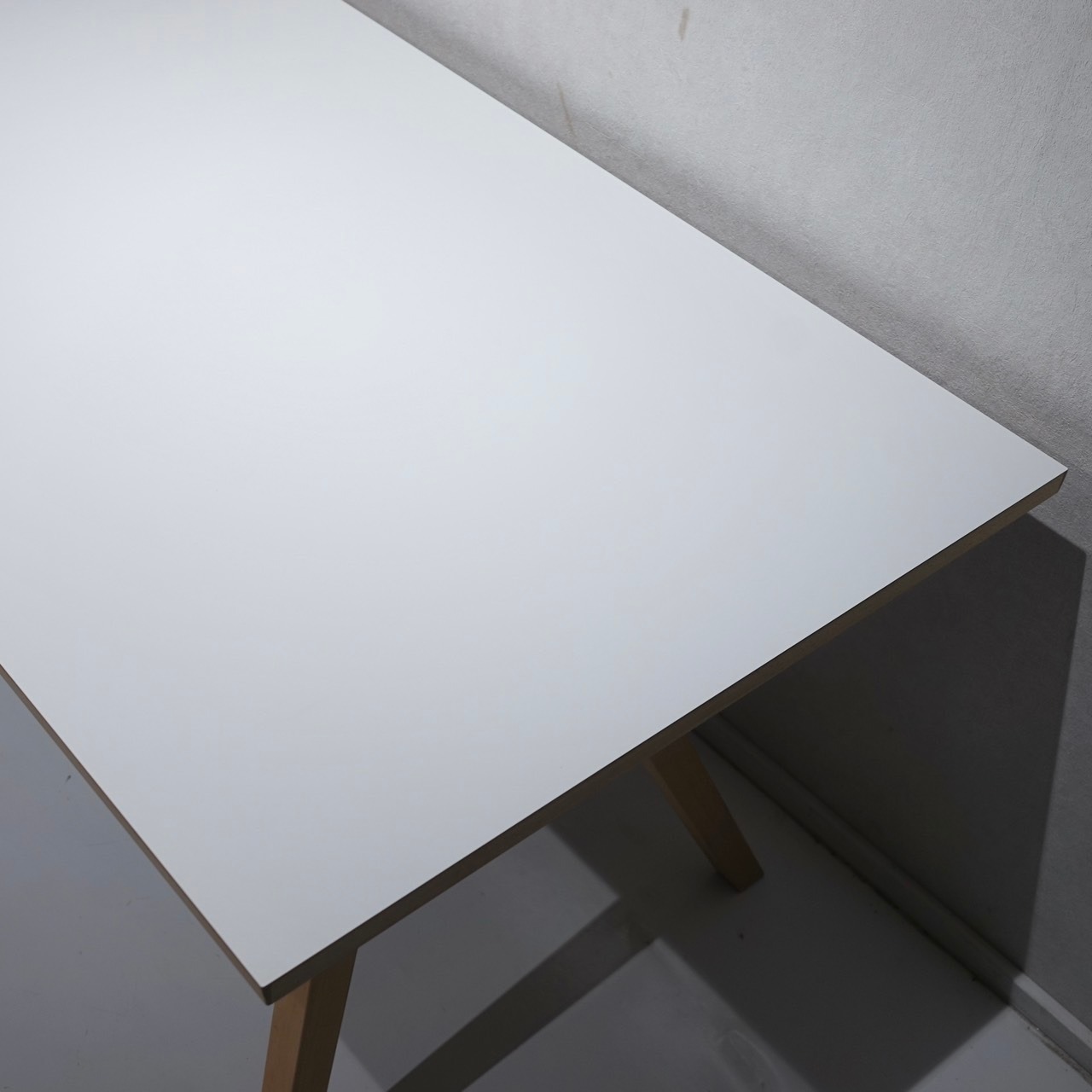 Skovby スコービー ダイニングテーブル ワークデスク 食卓 テーブル メラニン天板 北欧 モダン ナチュラル