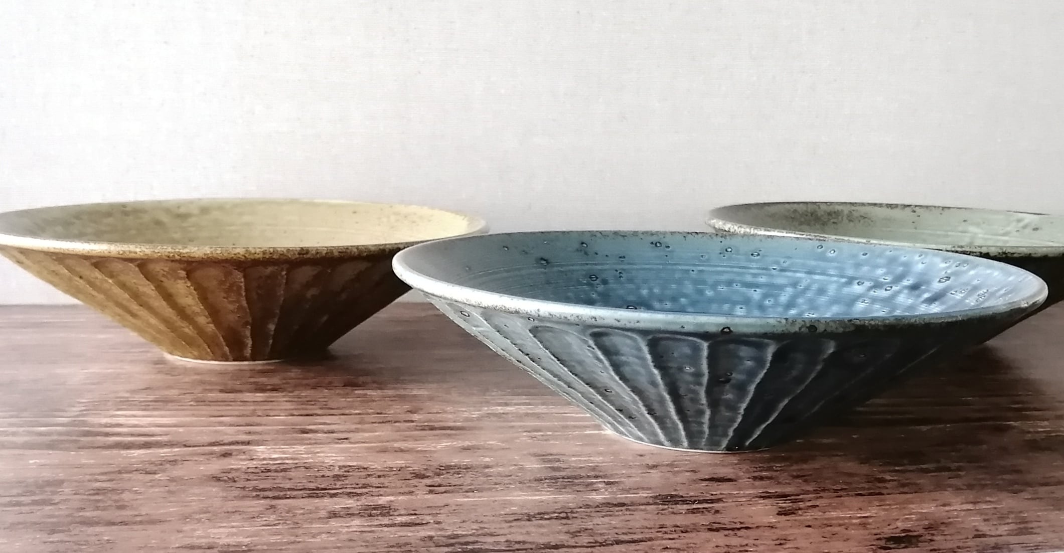 しのぎ浅鉢 大 4色 24.5cm わびさび 和食器 業務用食器 | 食器のほっこり屋