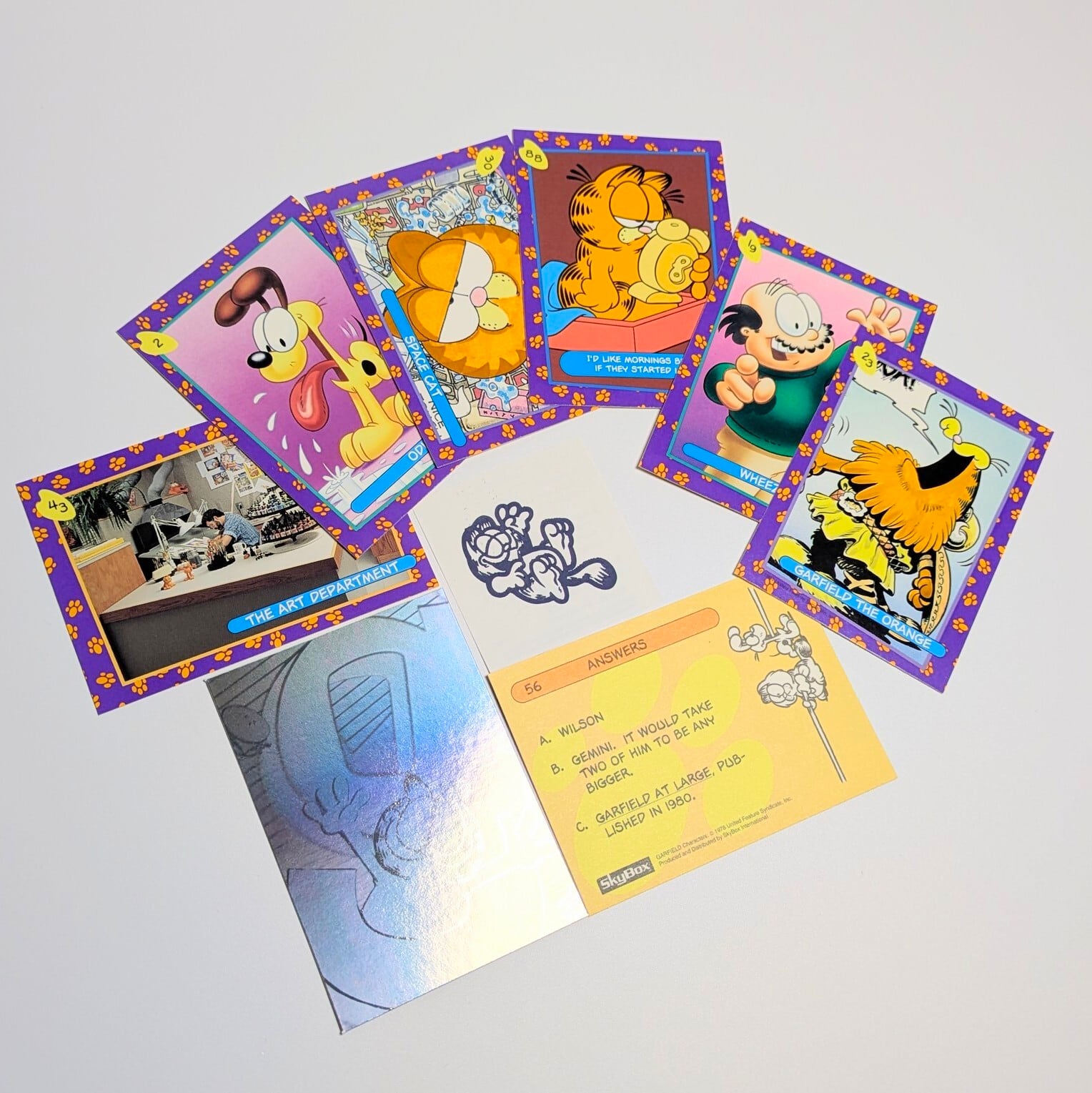 ☆送料無料!☆ VINTAGE 1992【 Garfield( ガーフィールド ) 】 PREMIER EDITION トレーディングカード 単品 (1個=8 STICKER+1 TATTOOシール入)〚アメリカン雑貨 アメトイ〛
