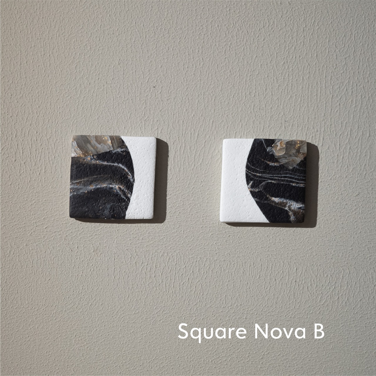 LOOP hogu v1 : Square Studs