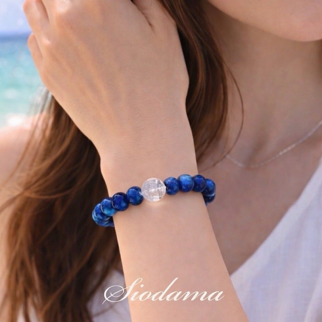 深い青に輝く★ホタルガラスブレスレット10mm 沖縄で大人気 深い青に輝く★ホタルガラスブレスレット10mm 沖縄で大人気