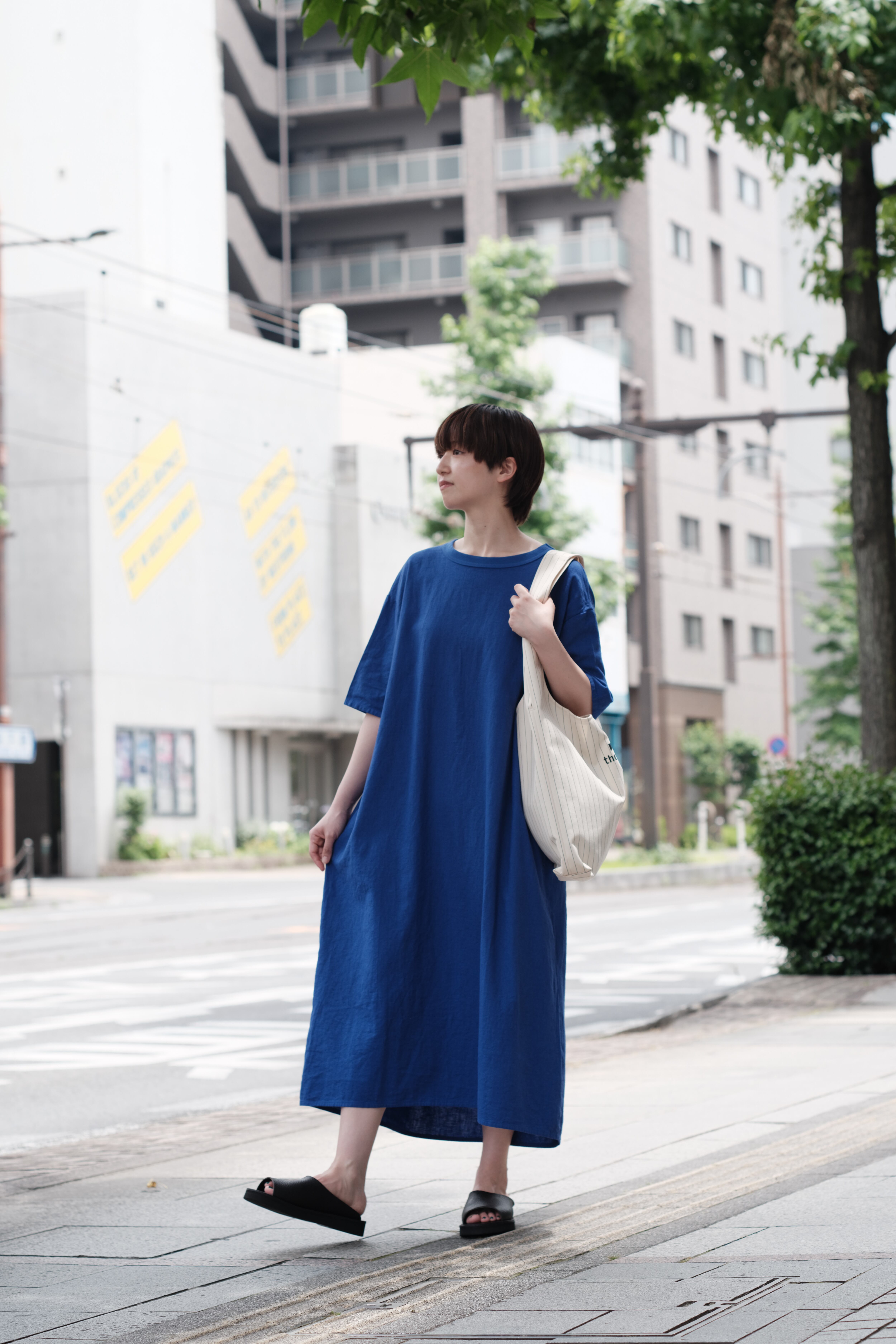 maillot】linen rich back tuck half sleeve shirt-OP | theater(シアター)