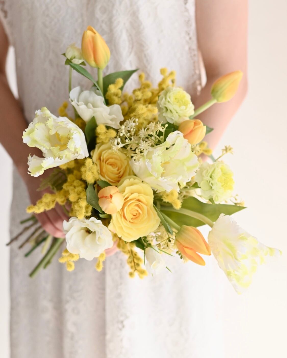 ミモザ・チューリップのイエローブーケ | happy and joy 