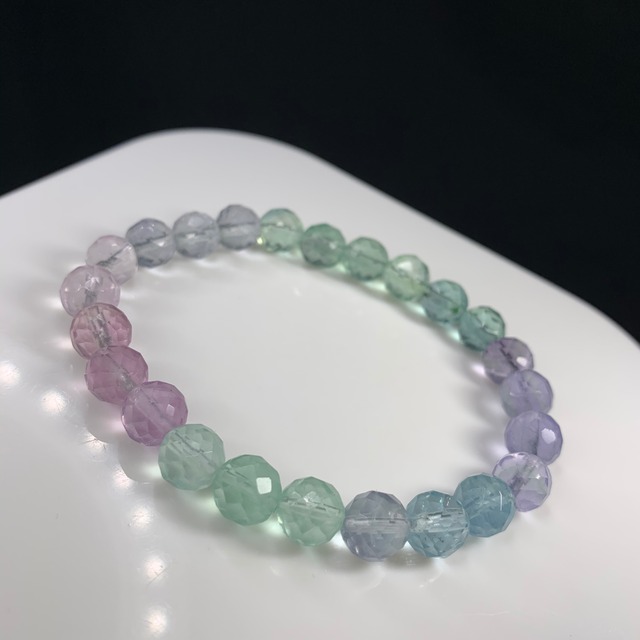 b154 グラデーションカットフローライトブレスレット