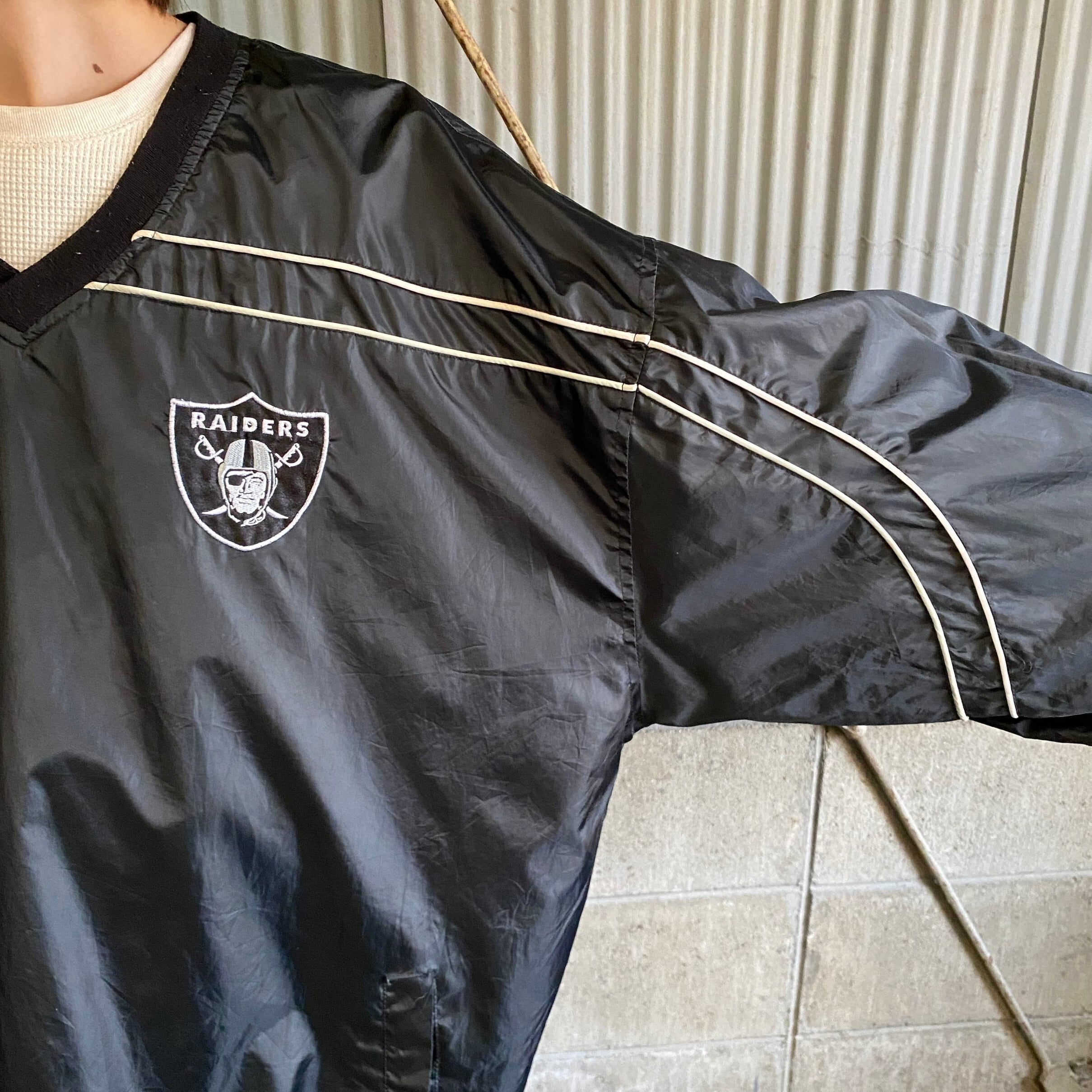 NFL ラスベガス・レイダース ナイロンプルオーバー メンズXL 古着  