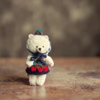 pom pomwool  あみぐるみ　しろくまさん