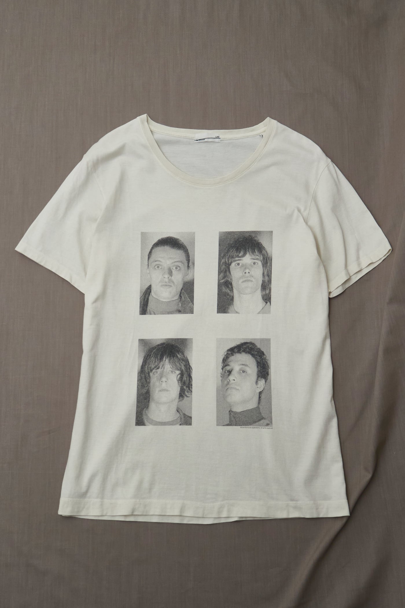 LAD MUSICIAN DENNIS MORRIS The Stone Roses Tshirt | Reben