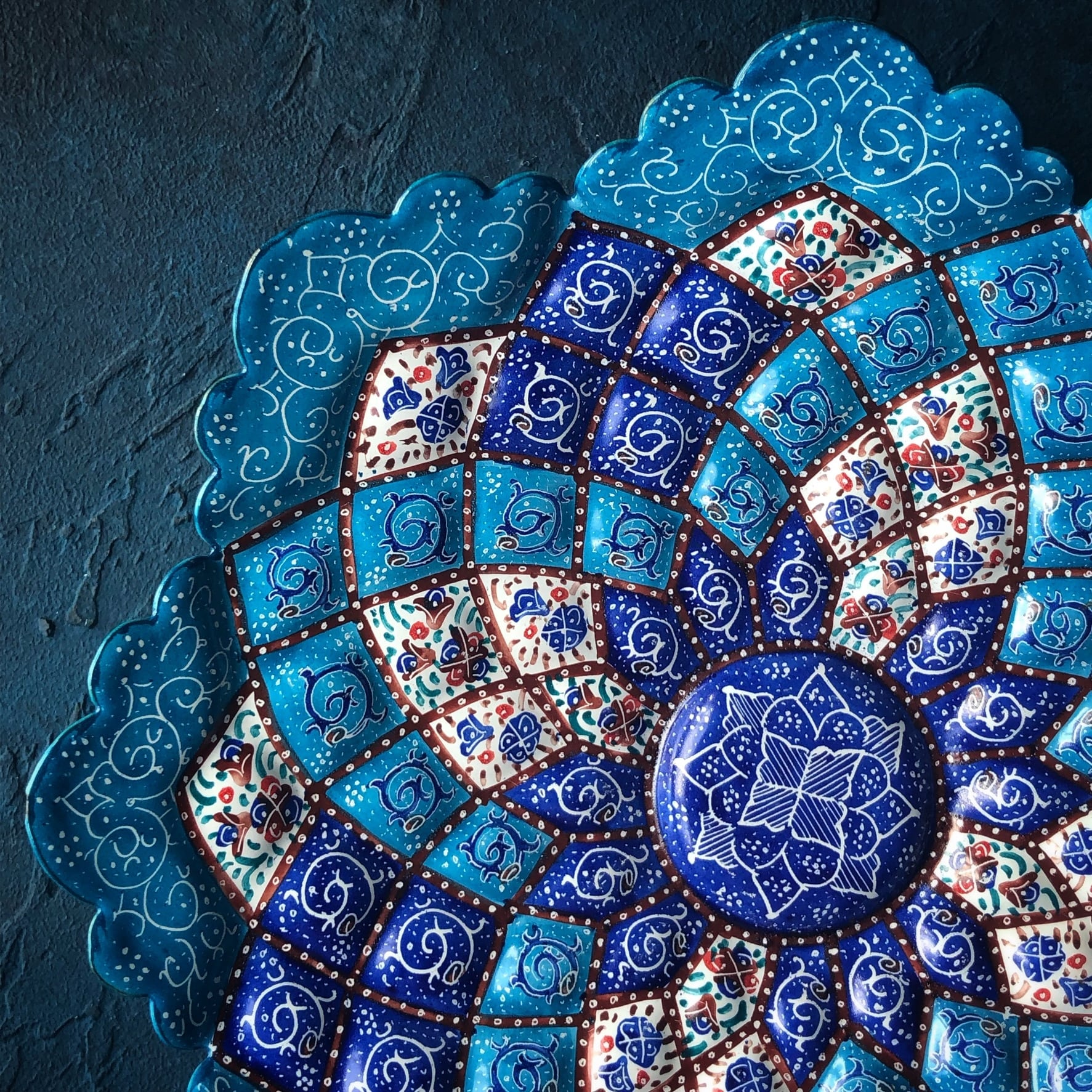 イラン伝統工芸品ミーナカーリー大皿 イラン伝統工芸品ミーナカーリー大皿 ミーナ・カーリー 16cm【M-015