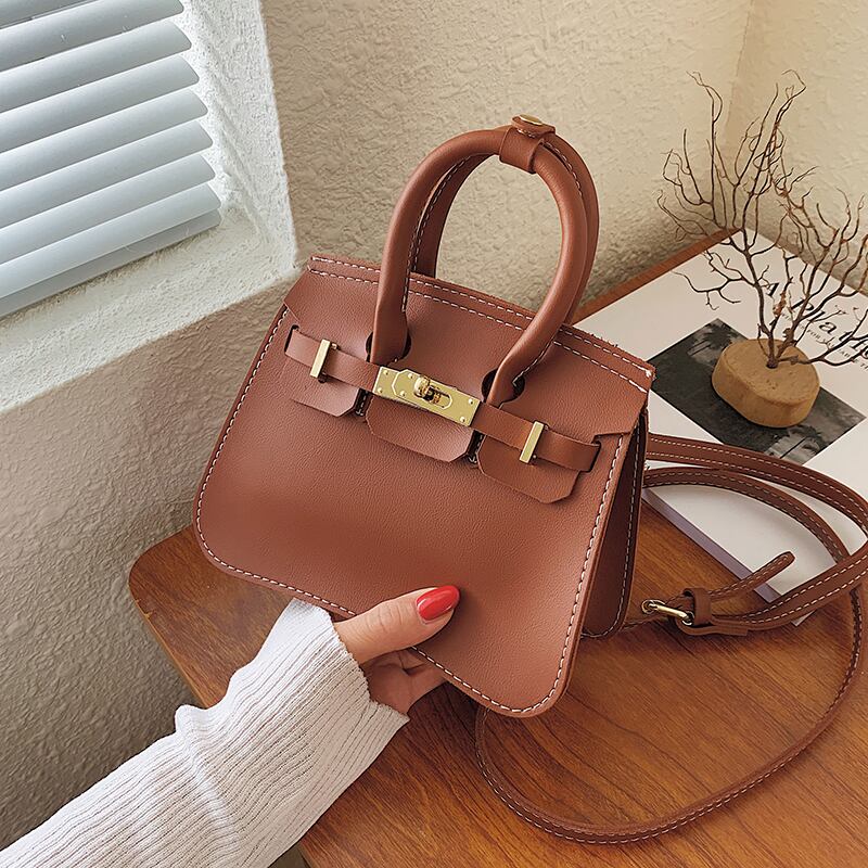 スタンダード レトロ スクウェア メッセンジャーバッグ 手作りハンドバック85367336163