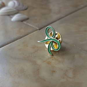 green ribbon ピンバッチ (pot-97)