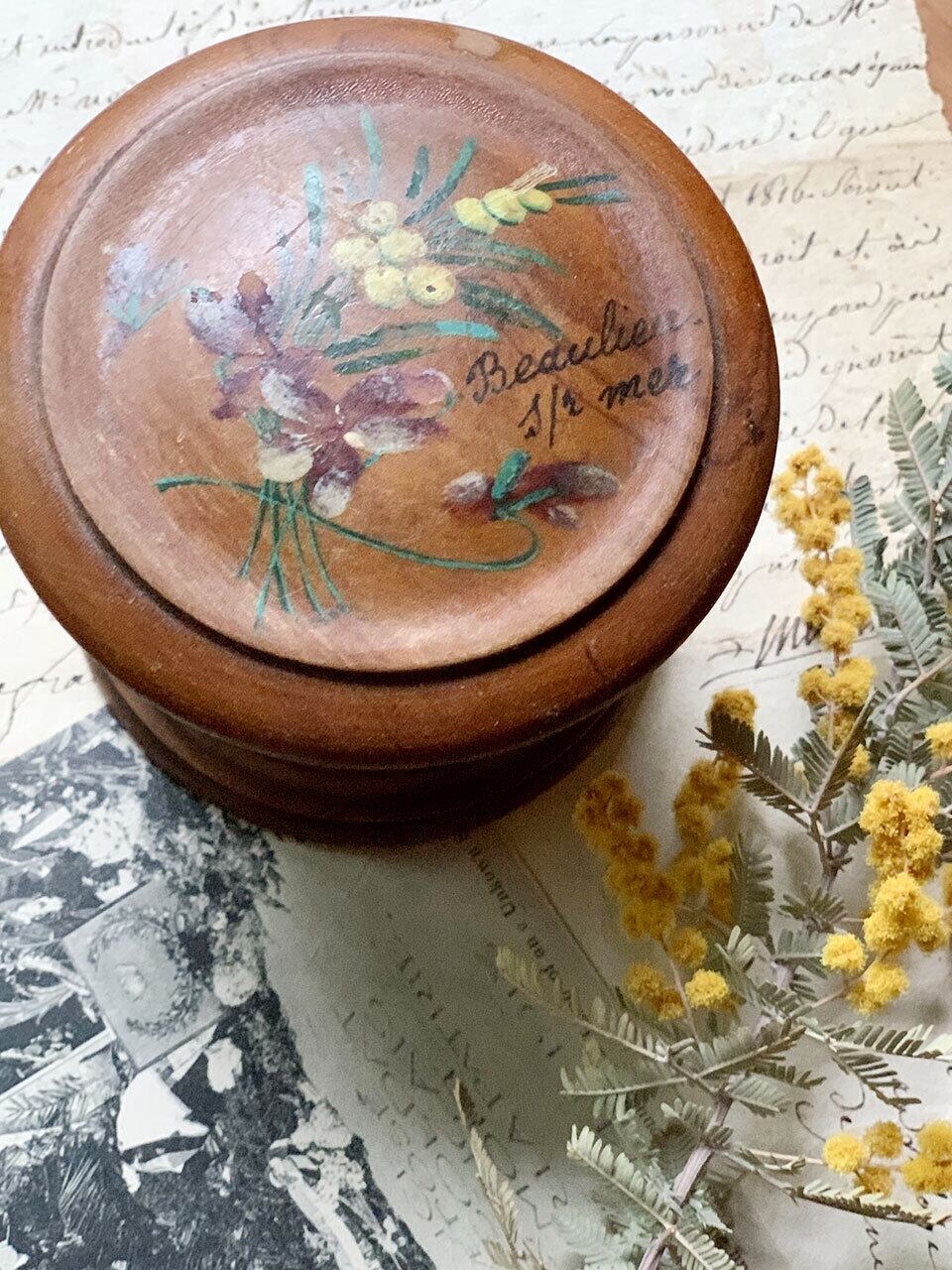 モシュリンヌ Mauchline 木箱 円柱型 丸型 ミモザとスミレ | Brocante