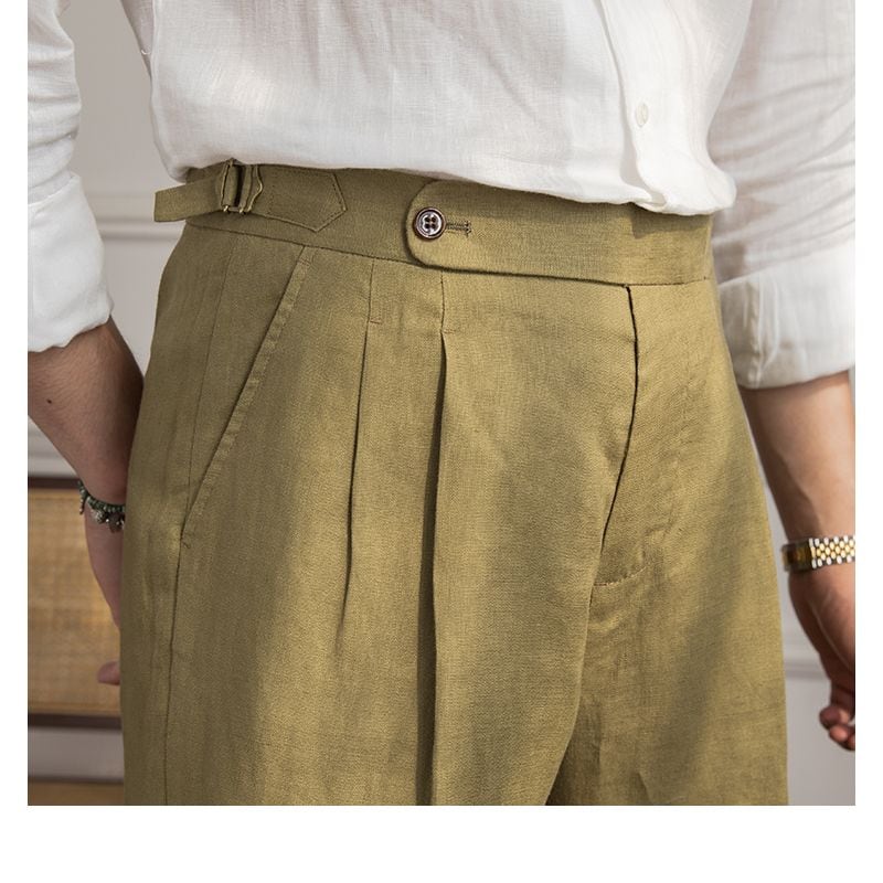 新品タグ付き✨エブール　リネンショートパンツ　イタリア製生地　金ボタン　38 新品タグ付き✨エブール リネンショートパンツ イタリア製生地