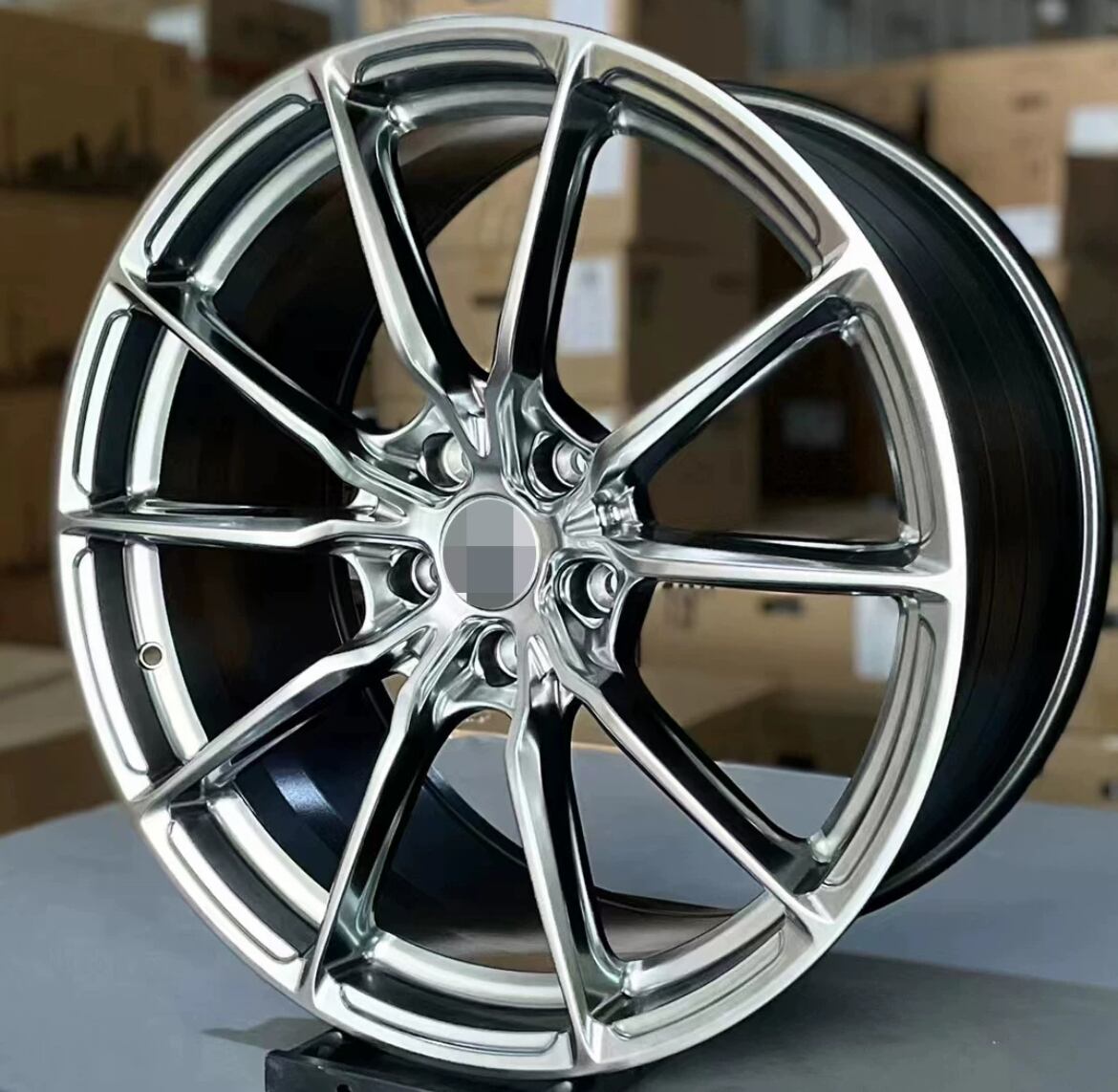 【Audi】18インチ 18×8J ブレードホイール スチールリム 適用スタイル アウディ a4L ゴルフCC シビックアコード