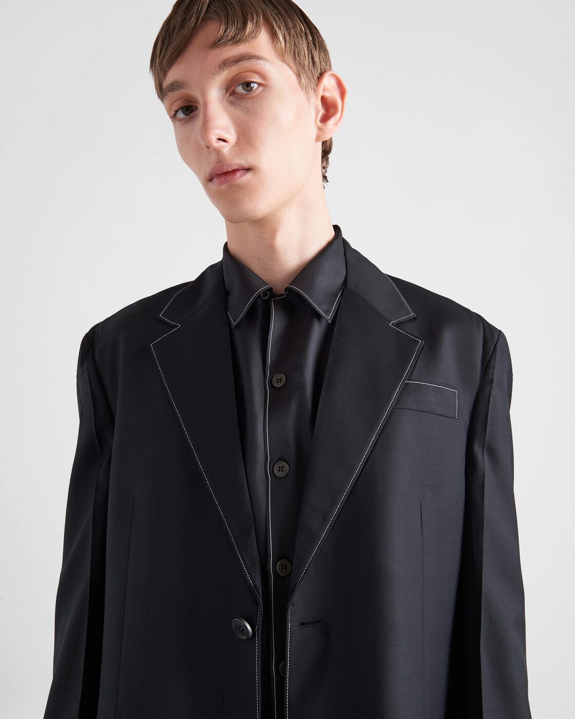プラダ PRADA テーラード ジャケット ロゴステッチ 最新 新品 即 プラダ PRADA テーラード ジャケット ロゴステッチ 最新 新品 即