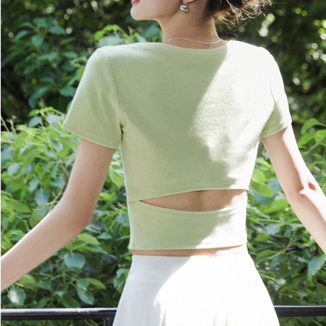 【全2色】 バックカットアウトデザインクロップドTシャツ b1215