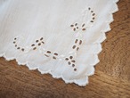 リネンナプキン 細かなスカラップとアイレット刺繍(8) 画像11