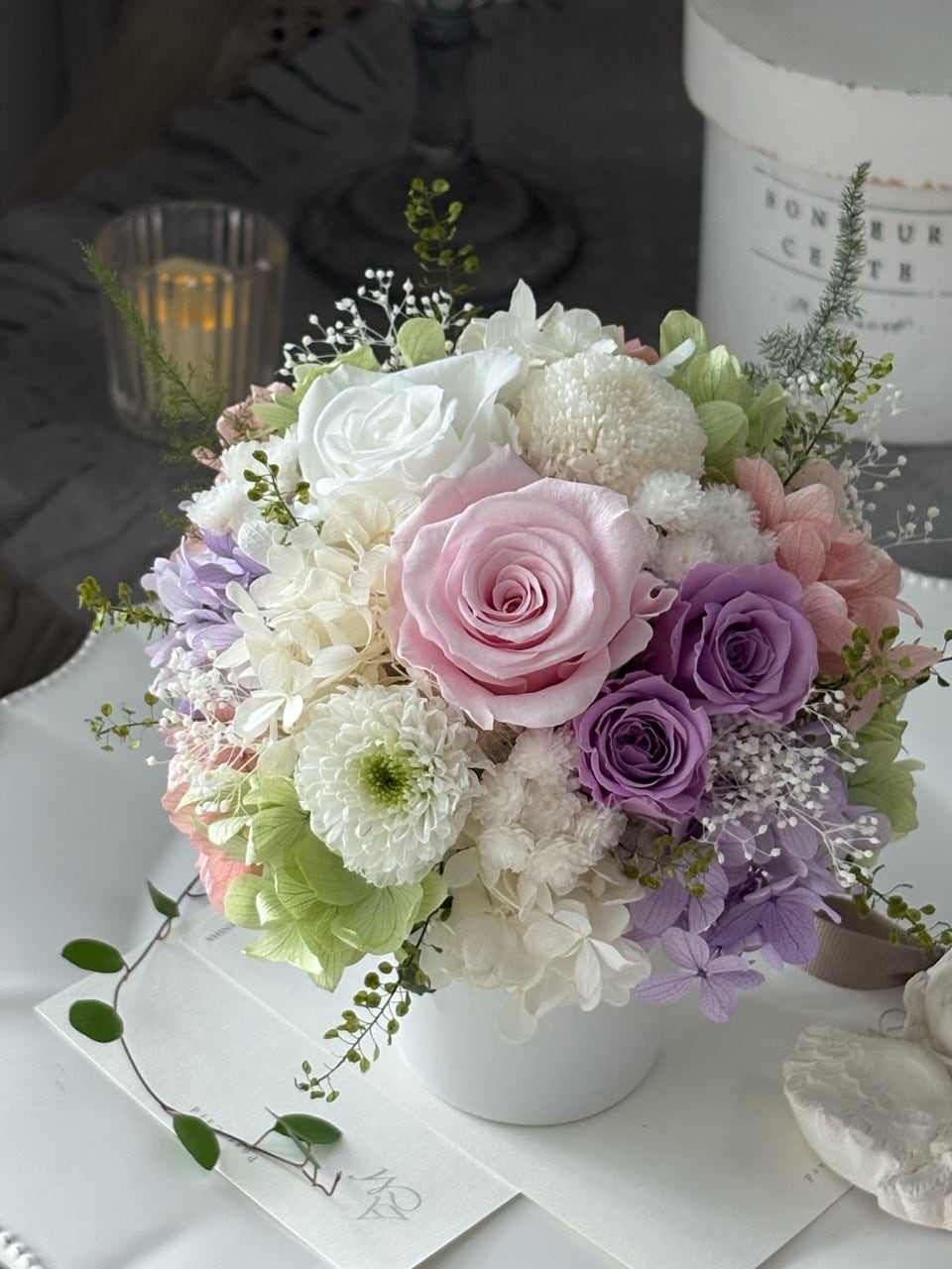 陶器のアレンジメント | フラワーギフト バニラローズ