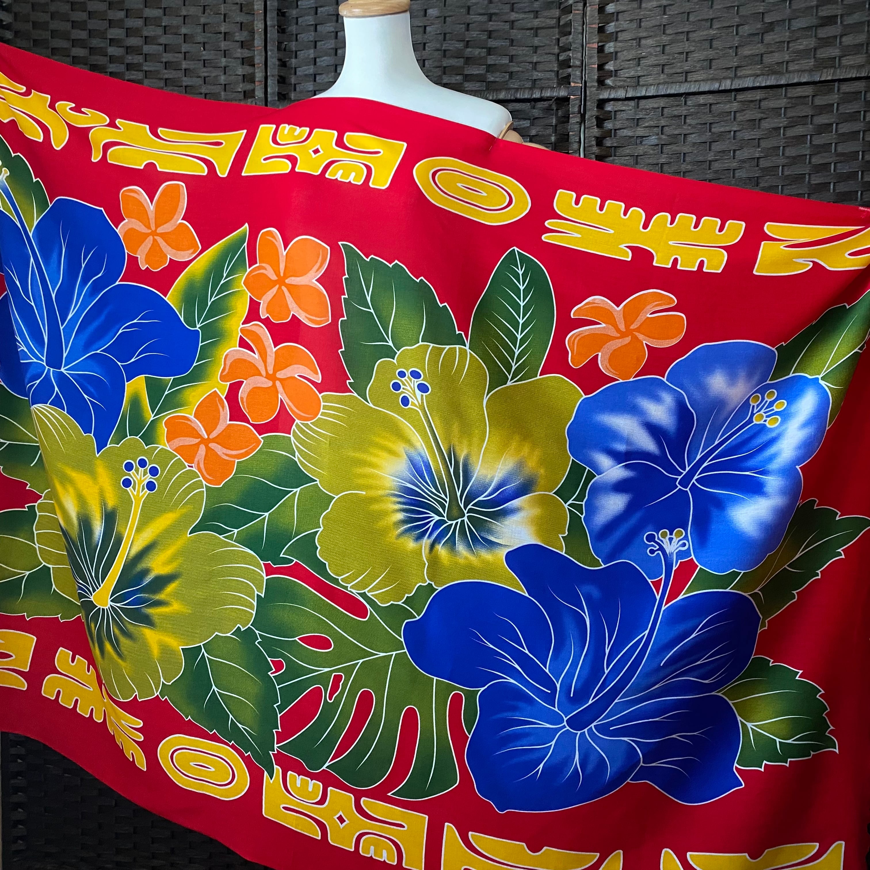 ハイビスカスパレオショート(レッド)+タヒチアンドレス f71b3a742f20f81fc35434bea37640