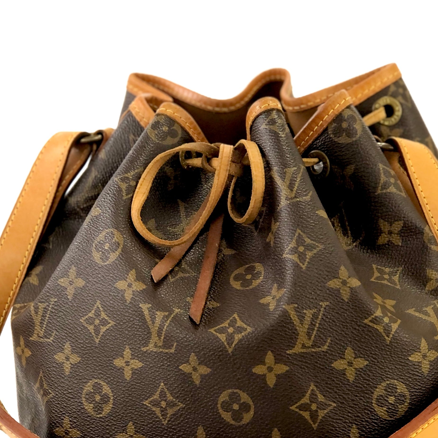 LOUIS VUITTON 　ルイ ヴィトン　モノグラム 　M42224　ノエ　巾着　ショルダーバッグ　ブラウン　vintage　ヴィンテージ 　 m7wx8x | VintageShop solo powered by BASE