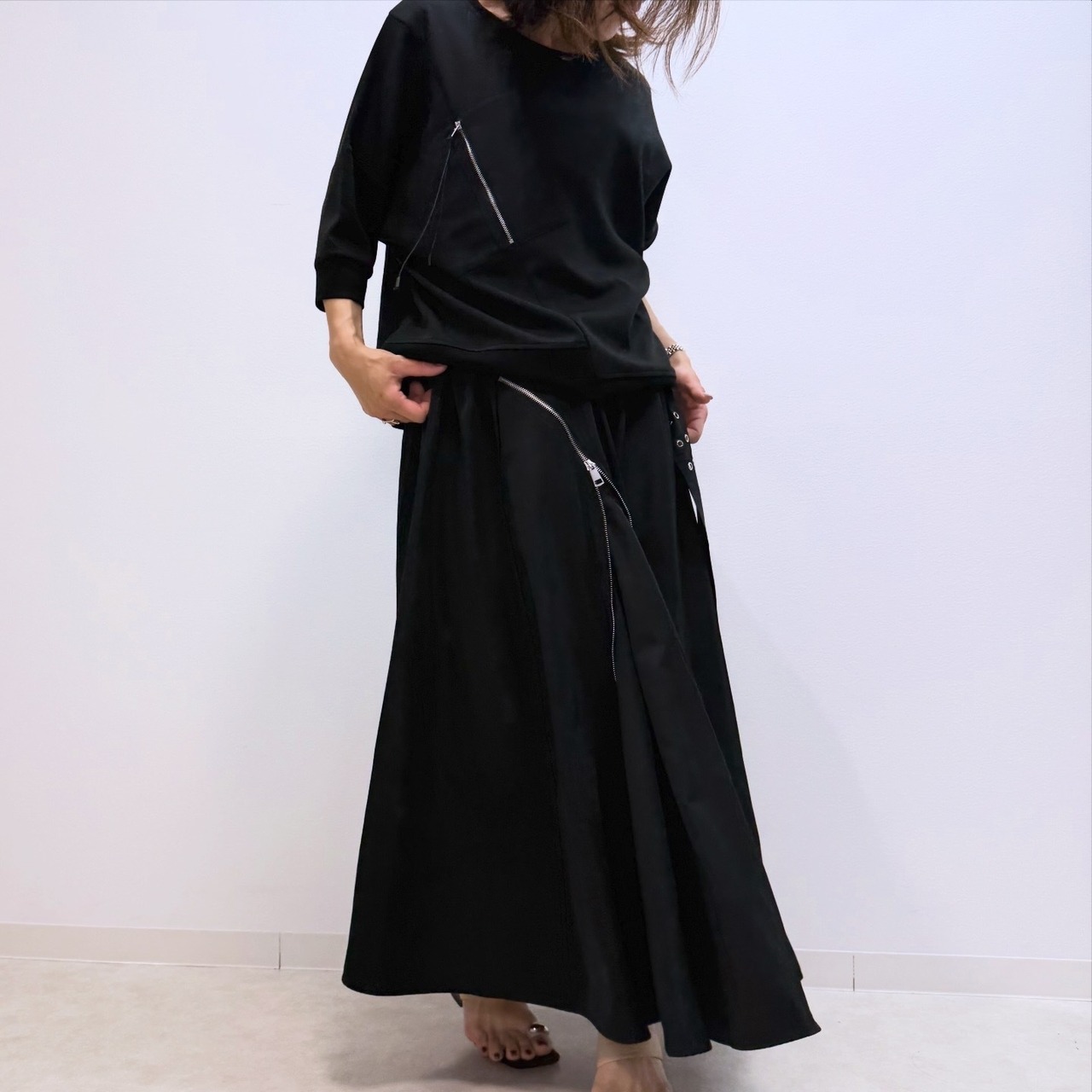 ミカーレミカーレ MICALLEMICALLE ジッパー付きセットアップ 五分袖Ver.