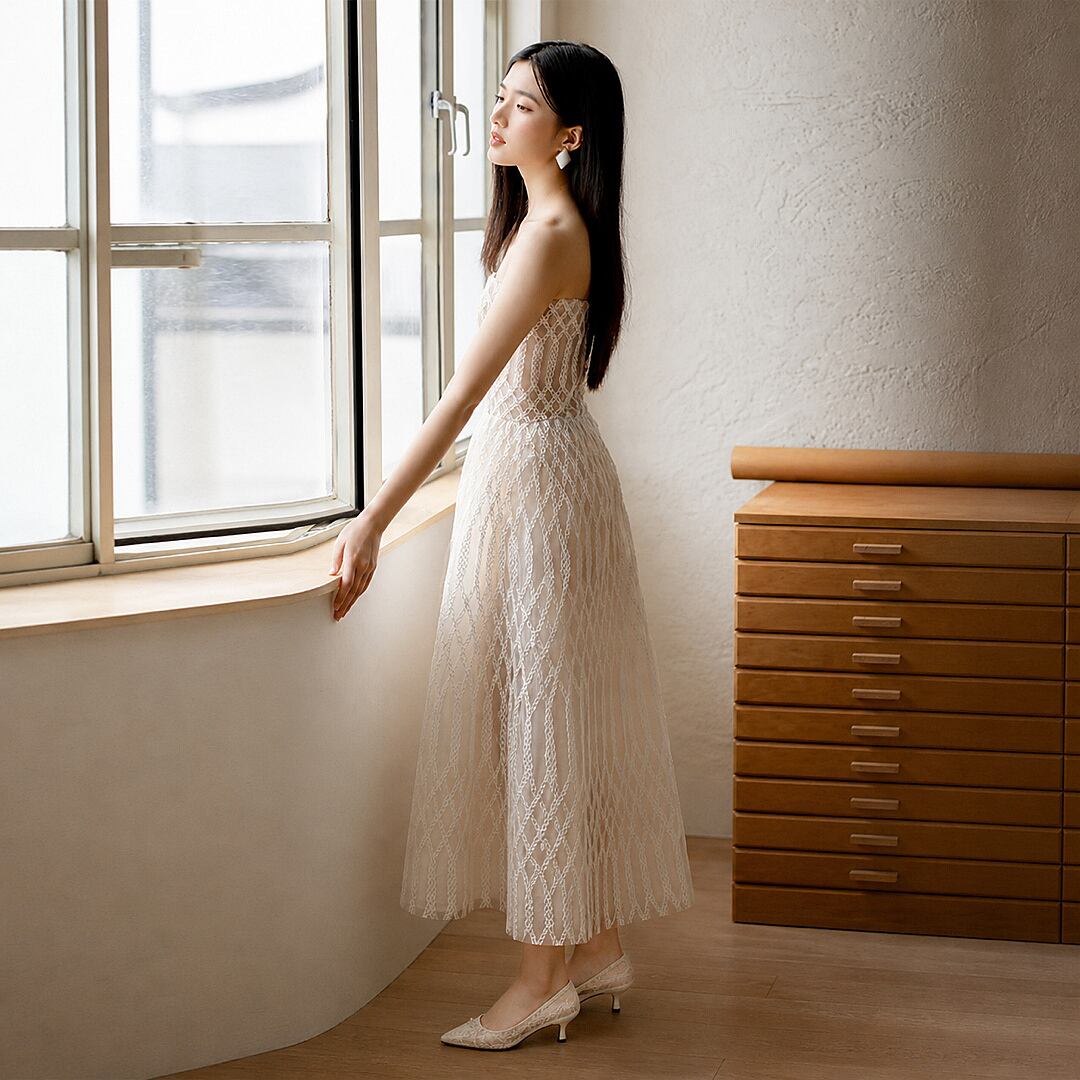 Diamond Pattern Lace Sheer Long Dress V3523